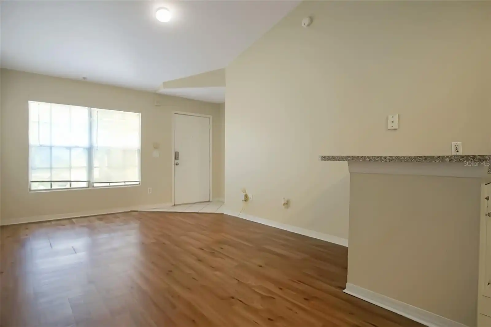 Listing Photo 6