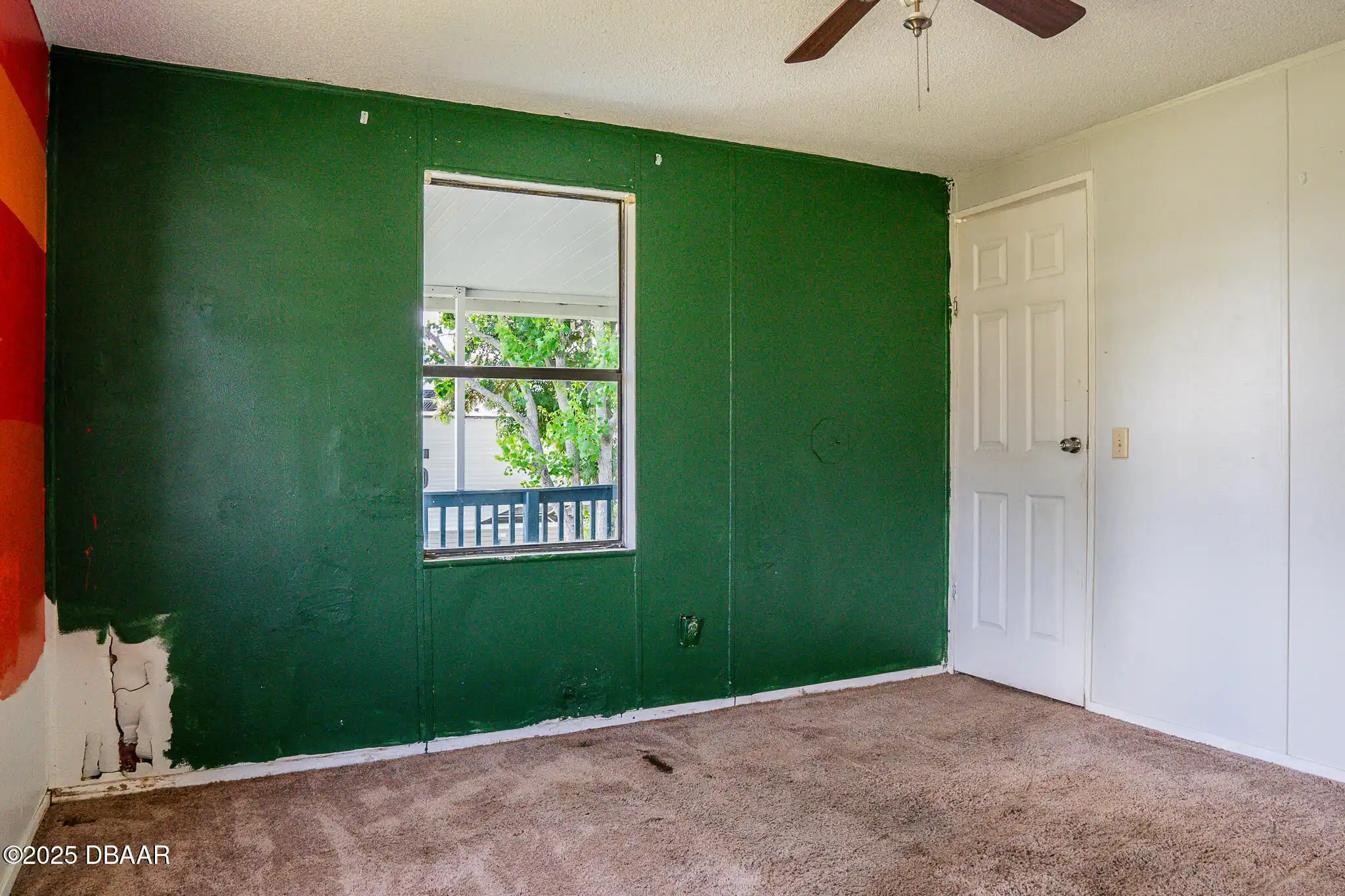 Listing Photo 12