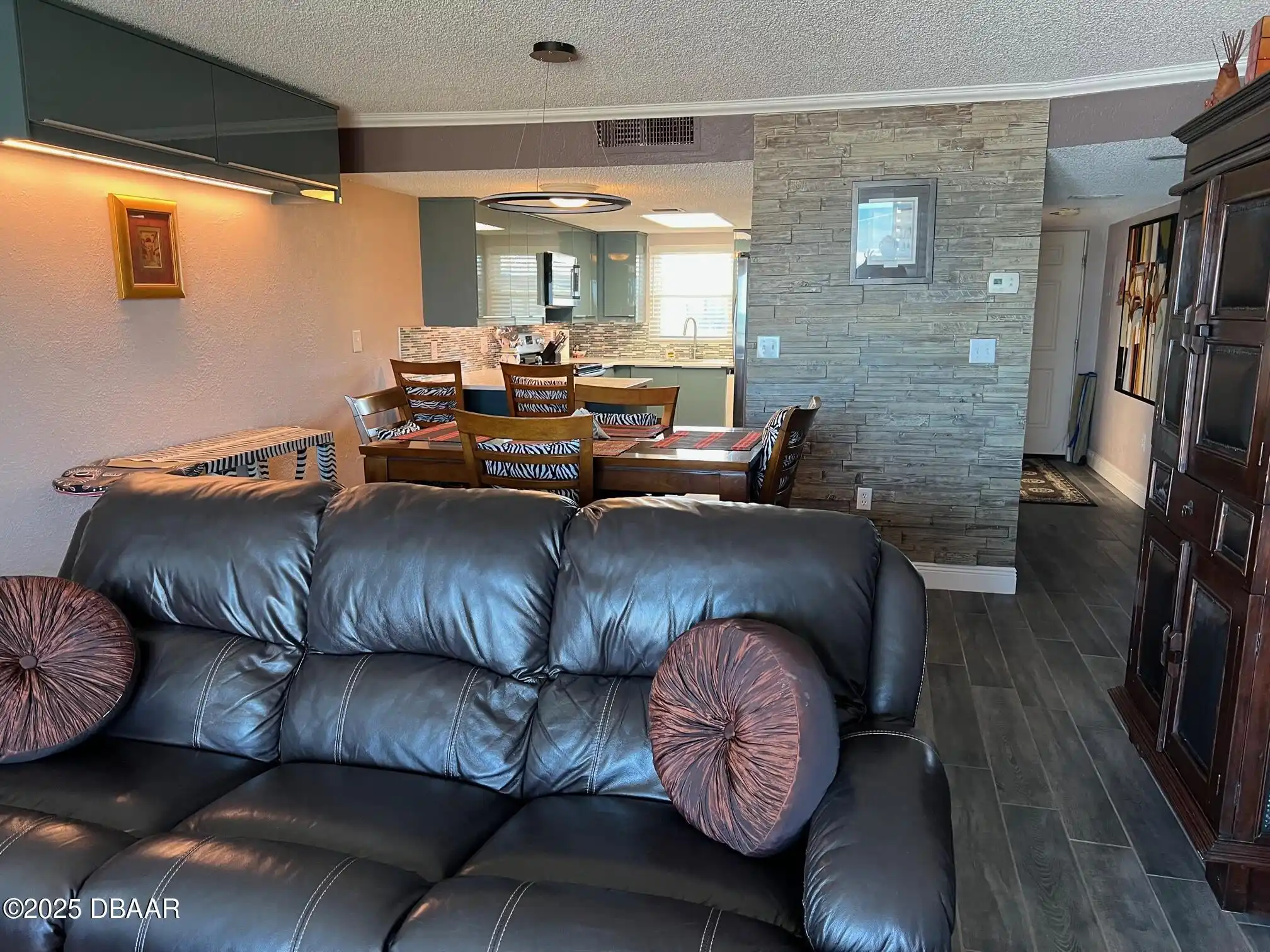 Listing Photo 15