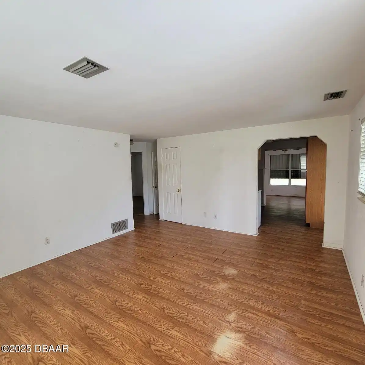 Listing Photo 7