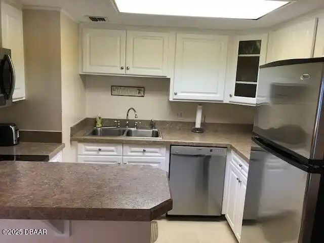 Listing Photo 11