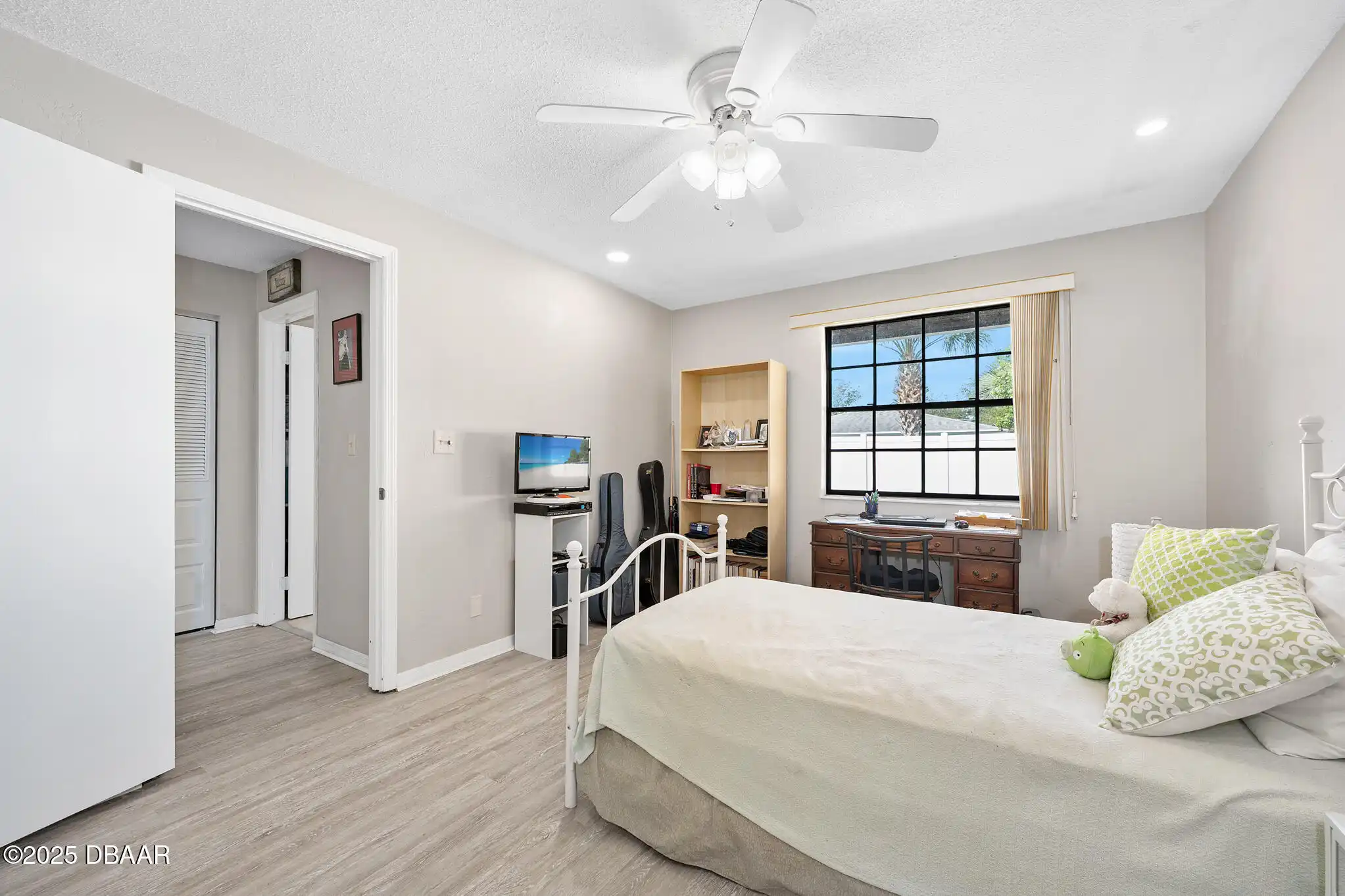 Listing Photo 32