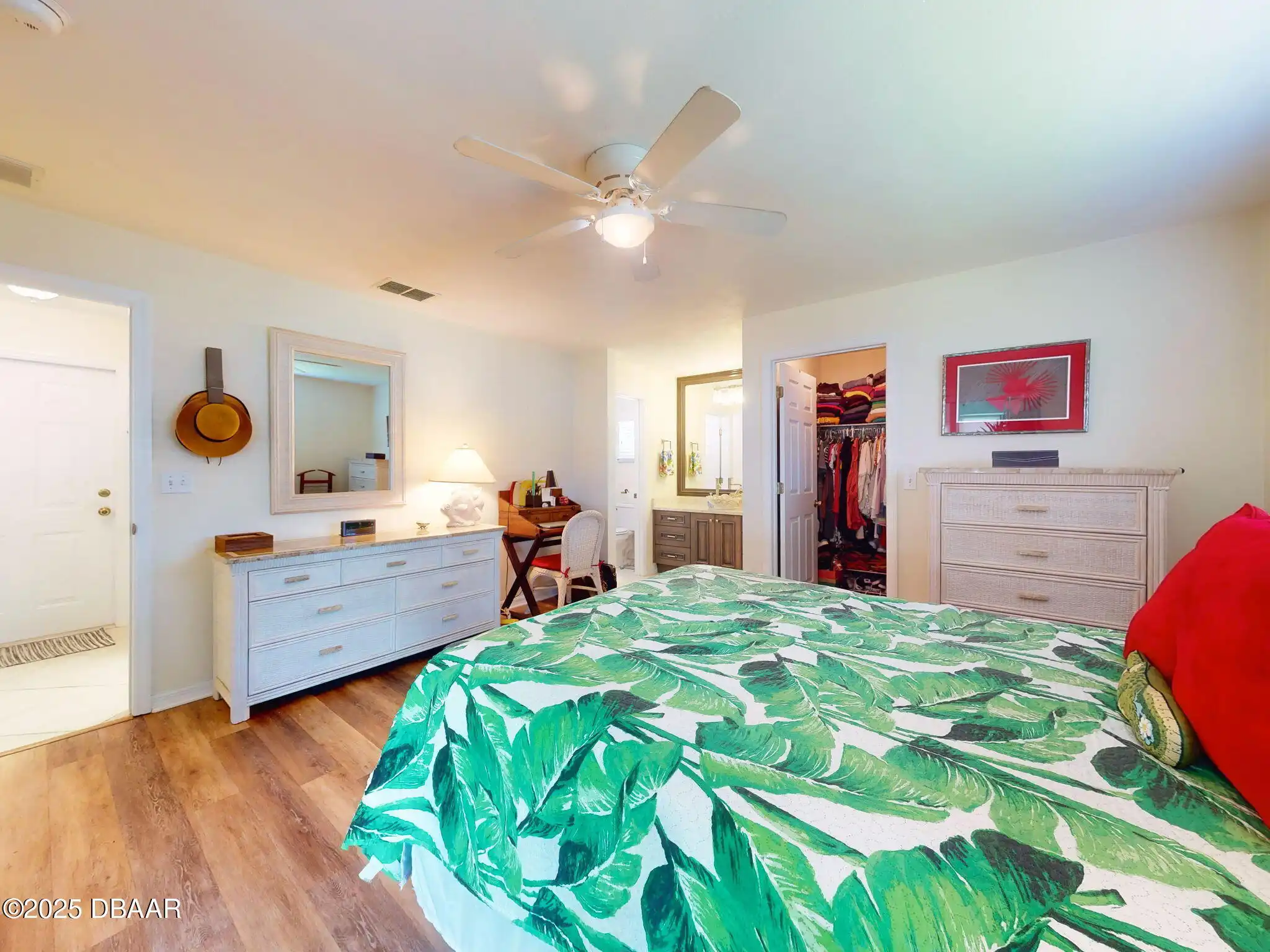 Listing Photo 16