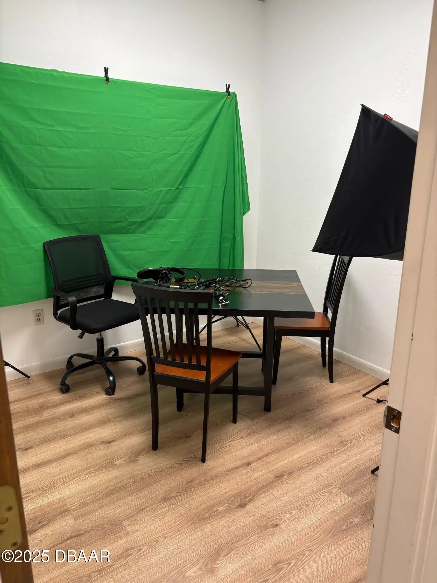 Listing Photo 18