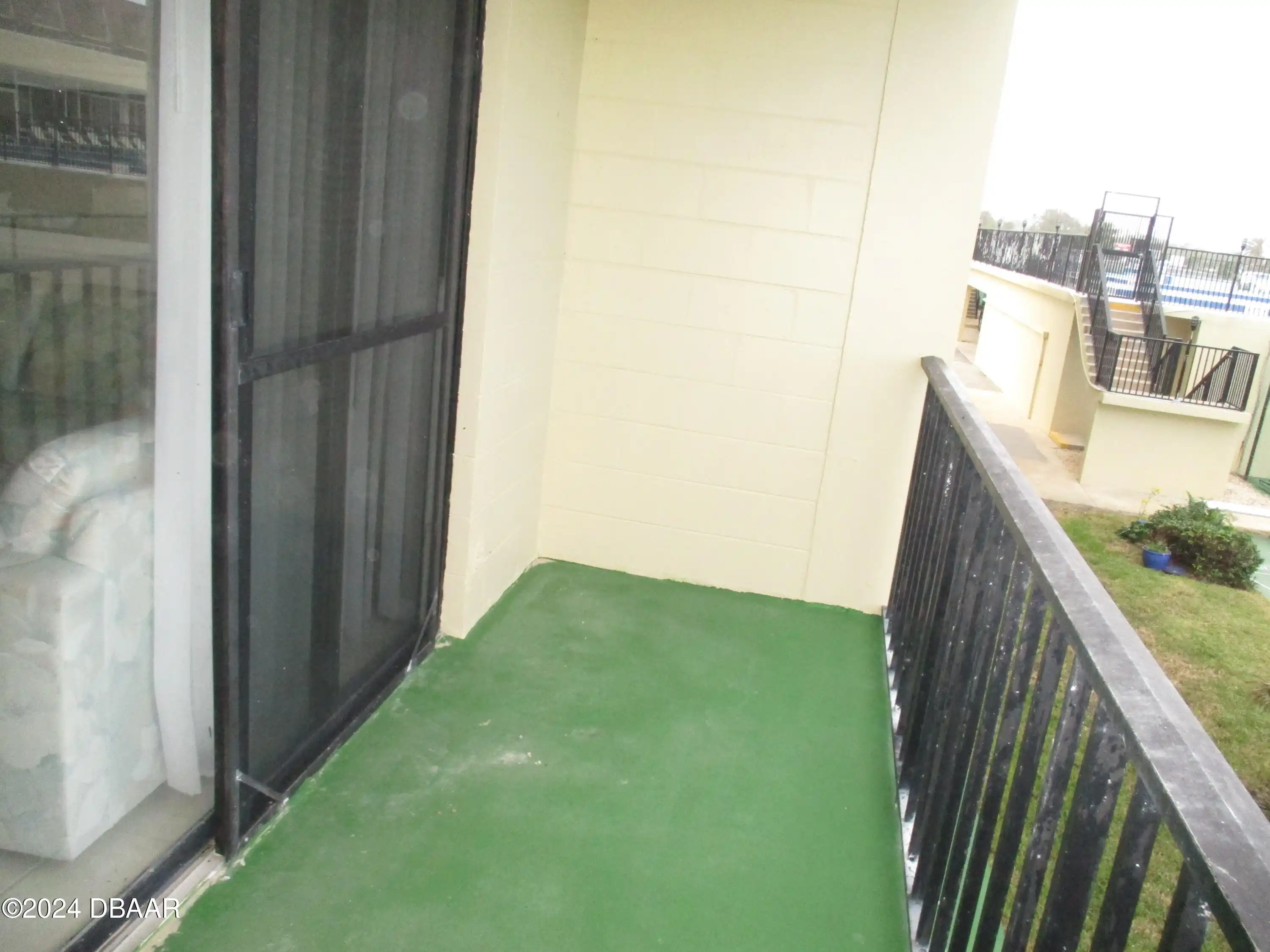 Listing Photo 11