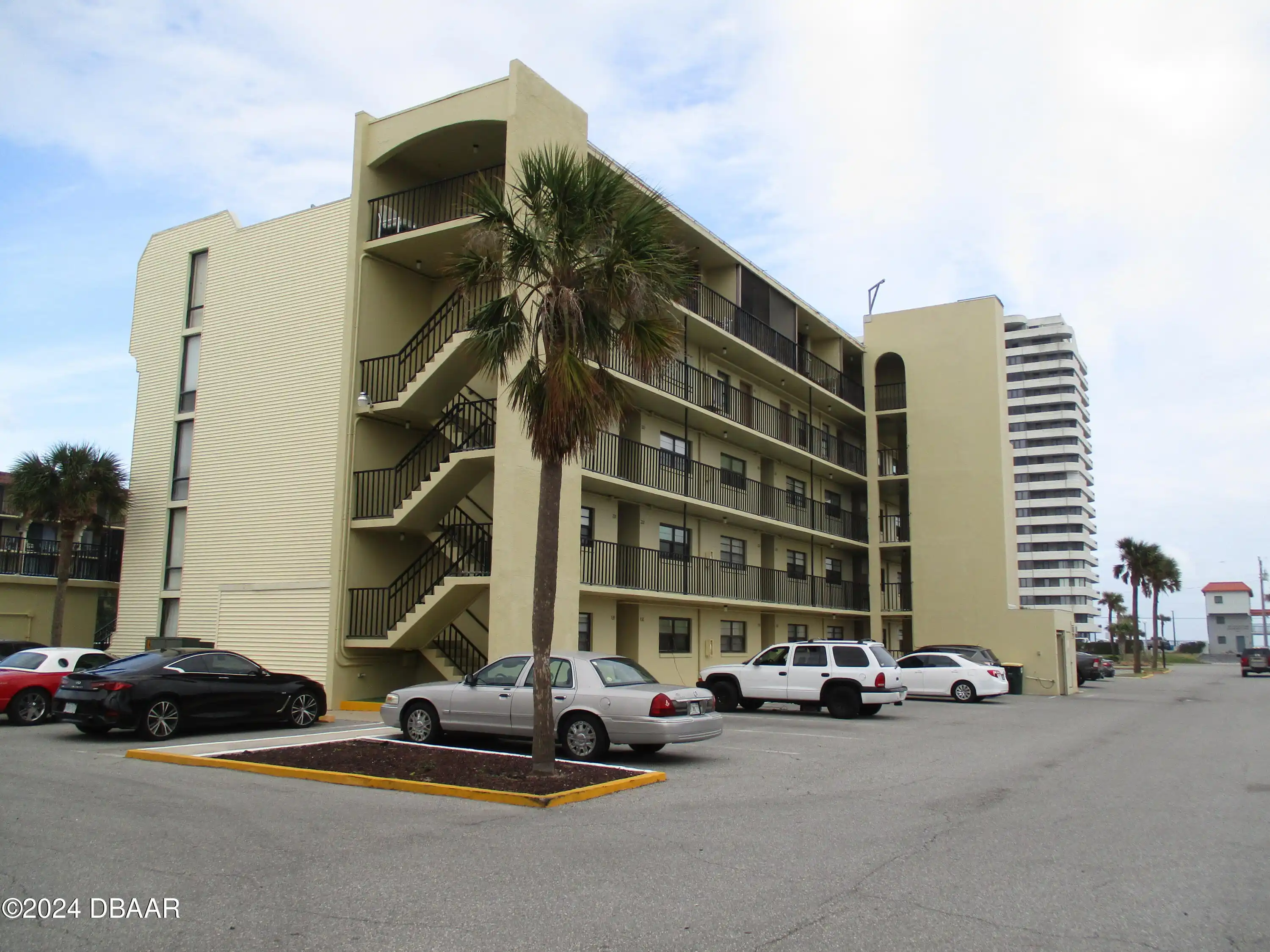 Listing Photo 14