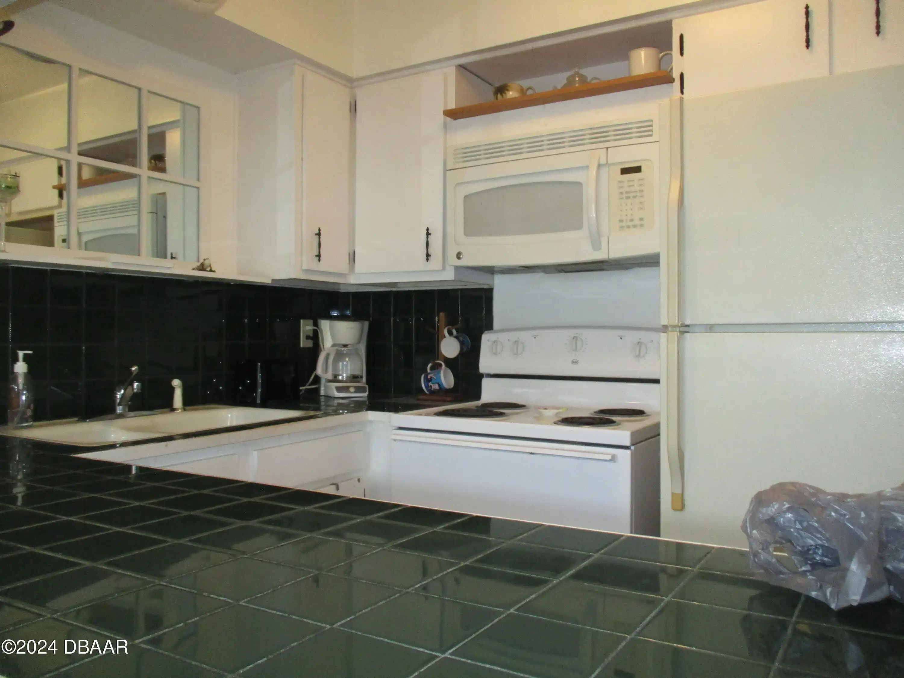 Listing Photo 10