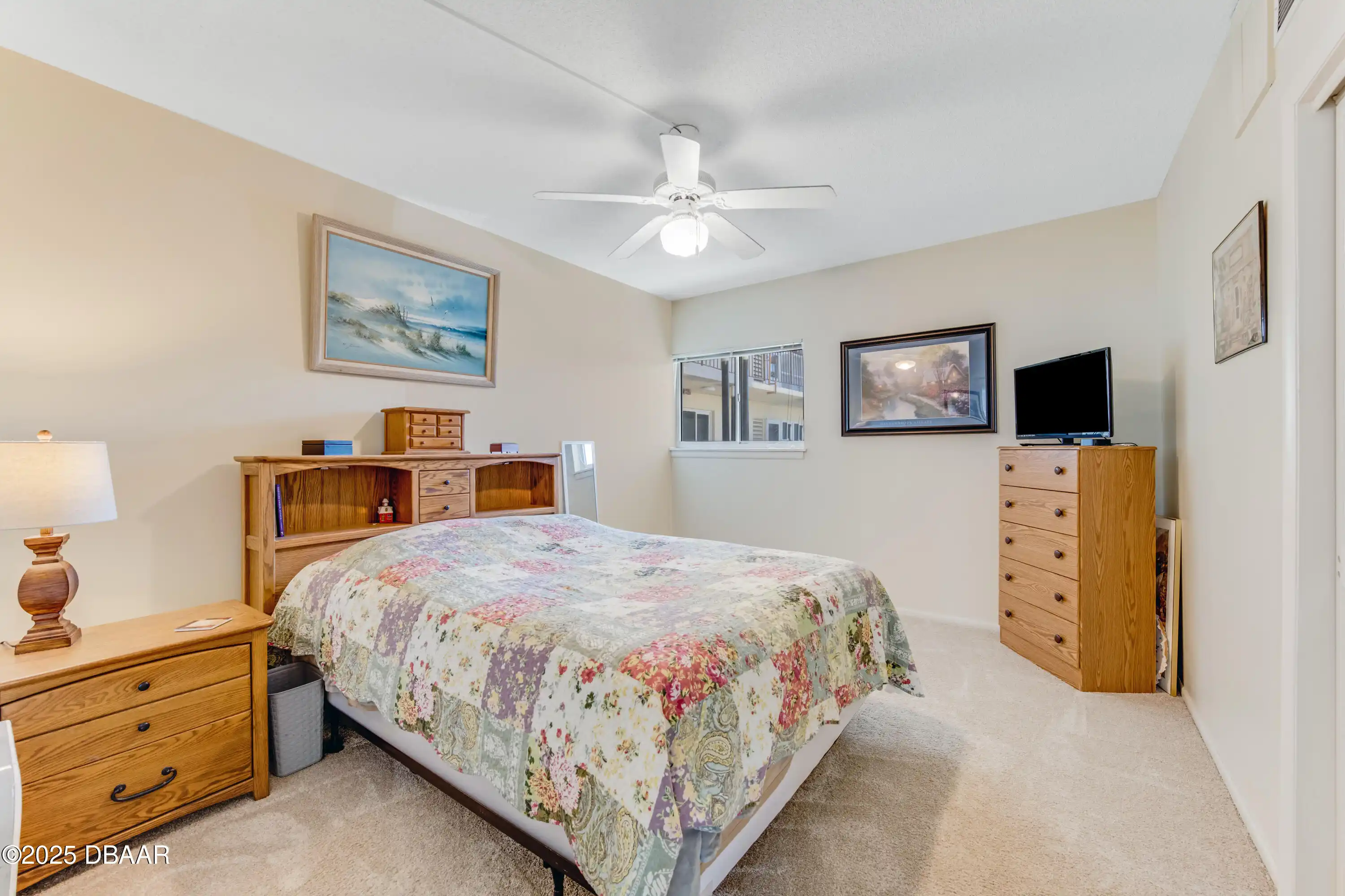 Listing Photo 12