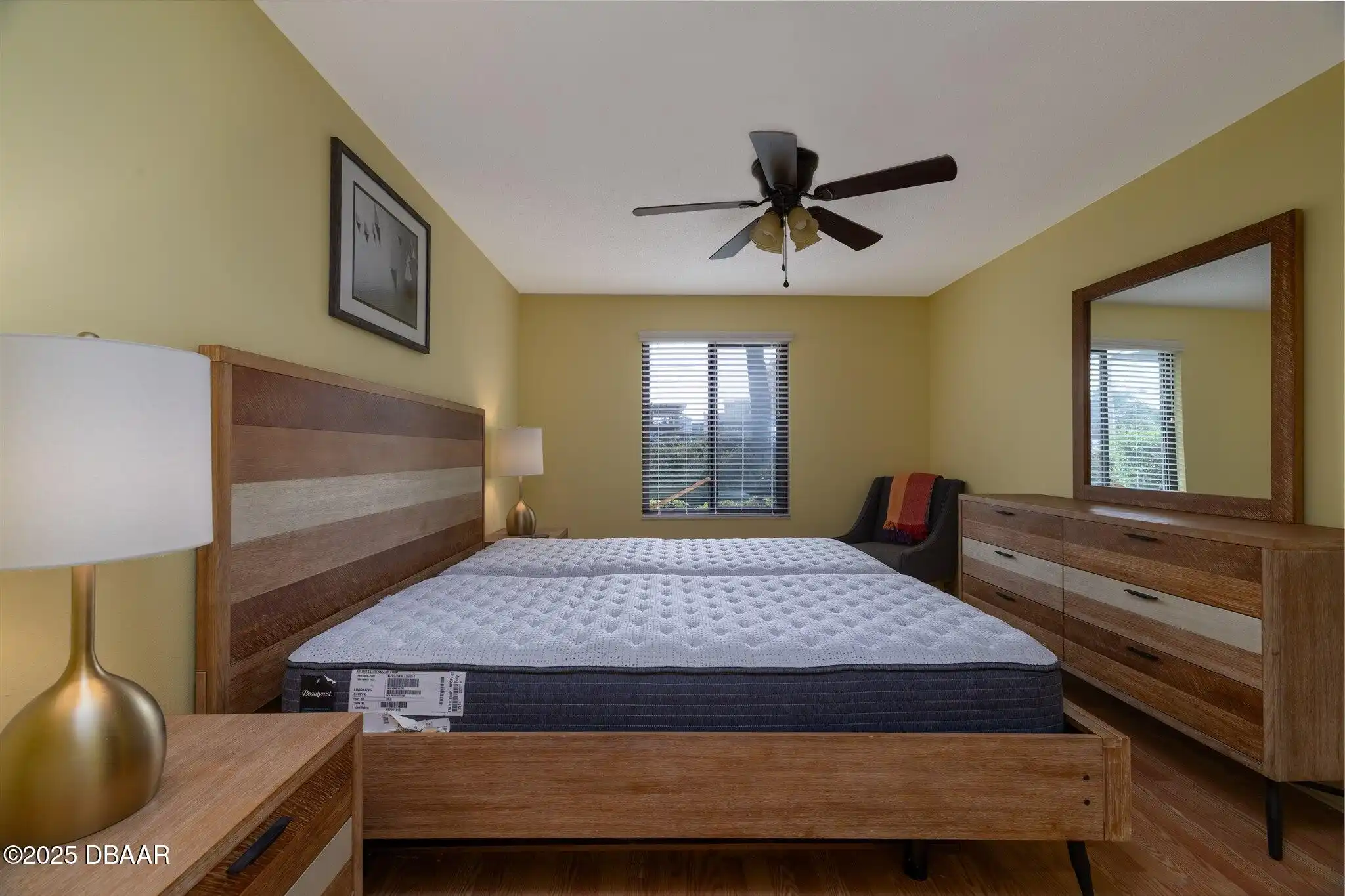 Listing Photo 12