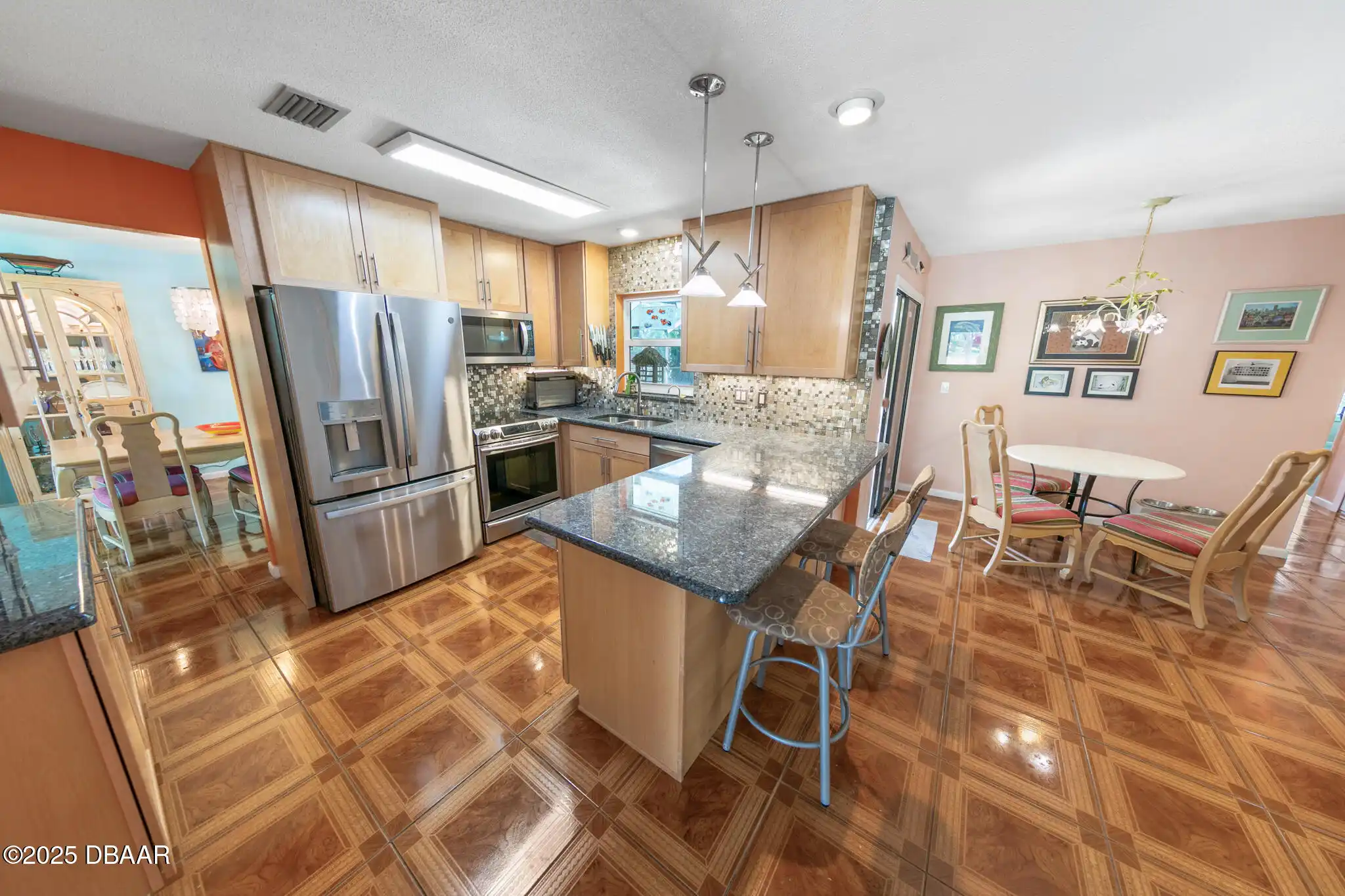 Listing Photo 7