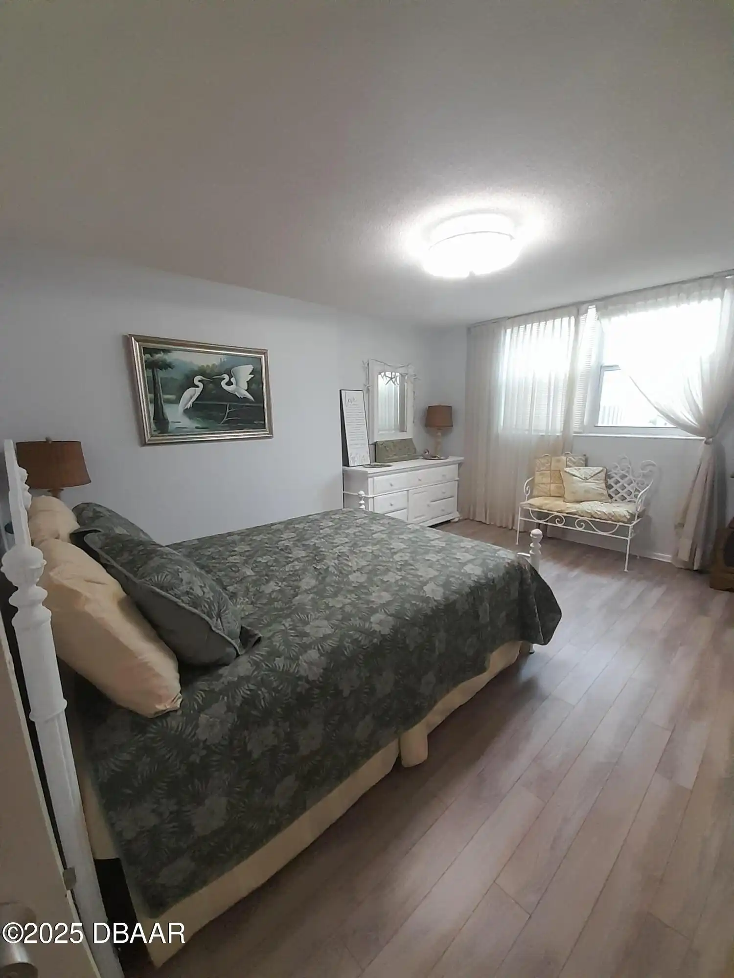 Listing Photo 9
