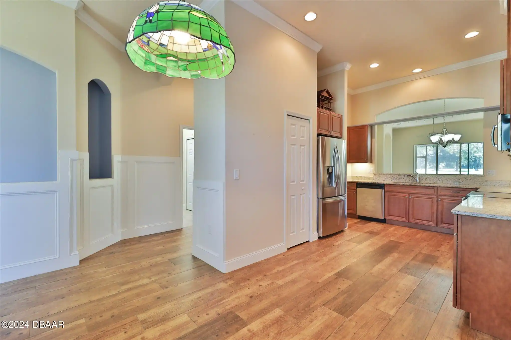 Listing Photo 8