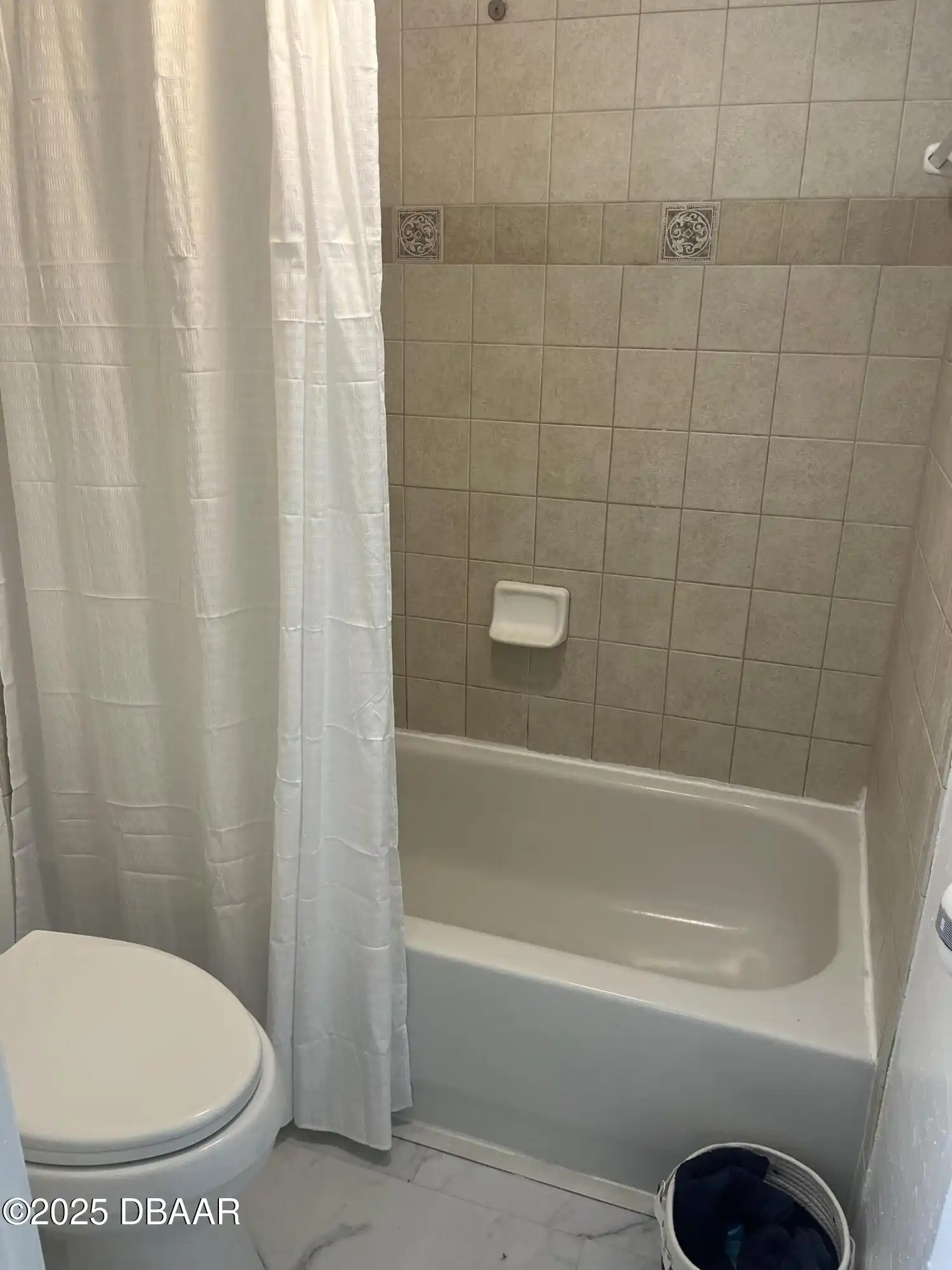 Listing Photo 11