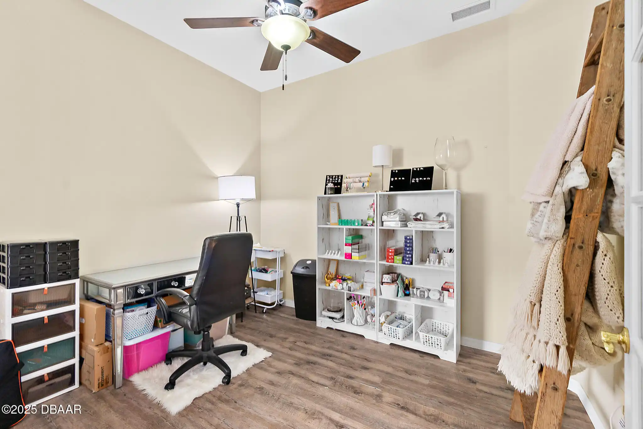 Listing Photo 11