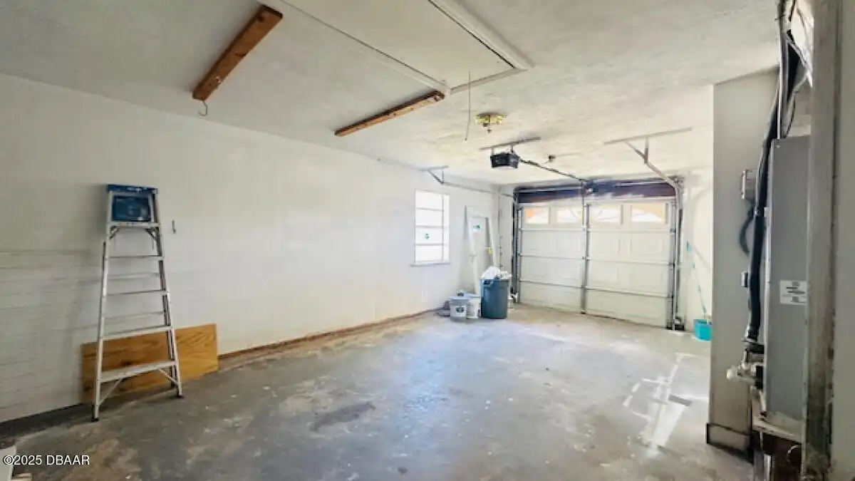 Listing Photo 16