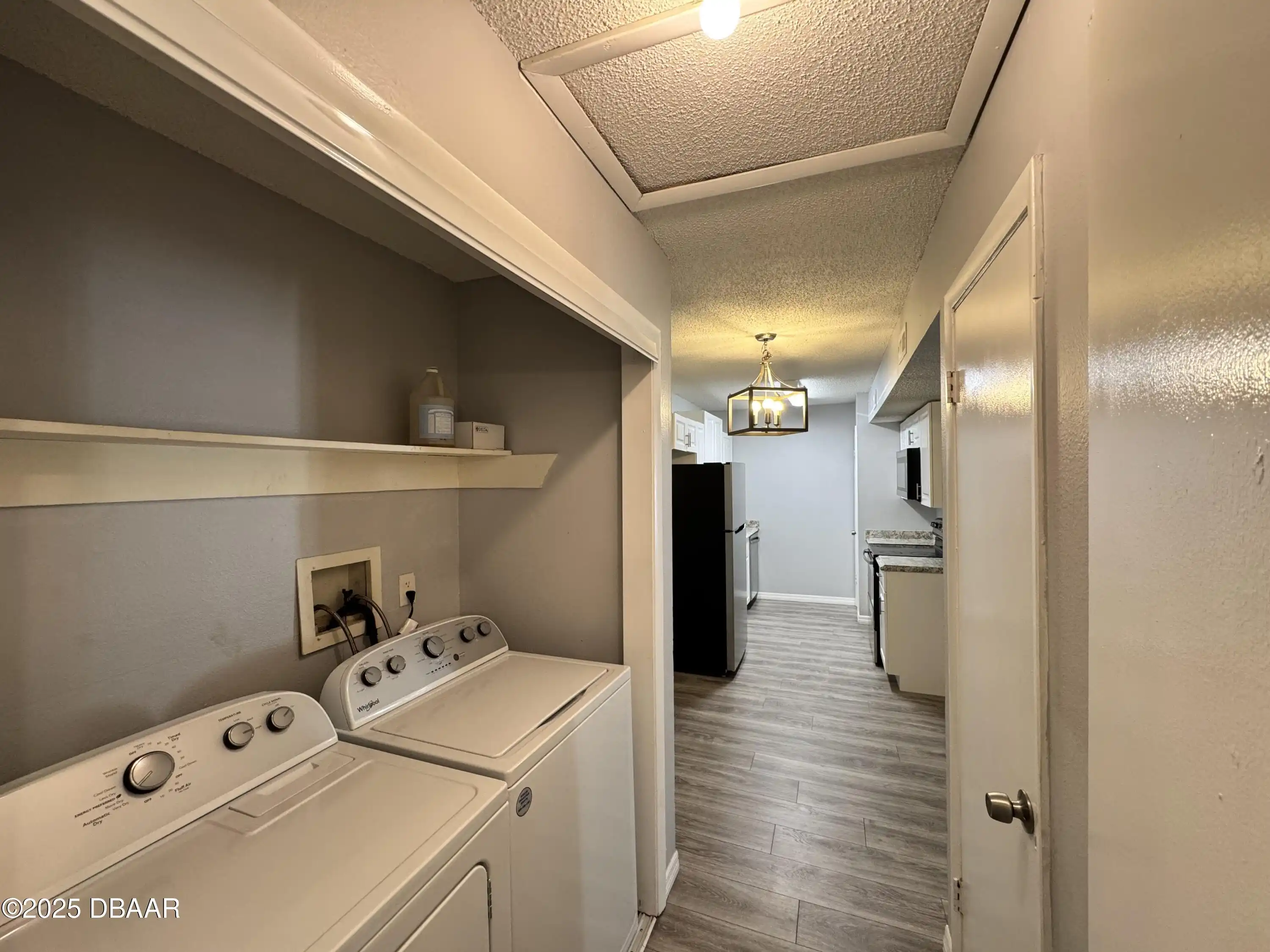 Listing Photo 11