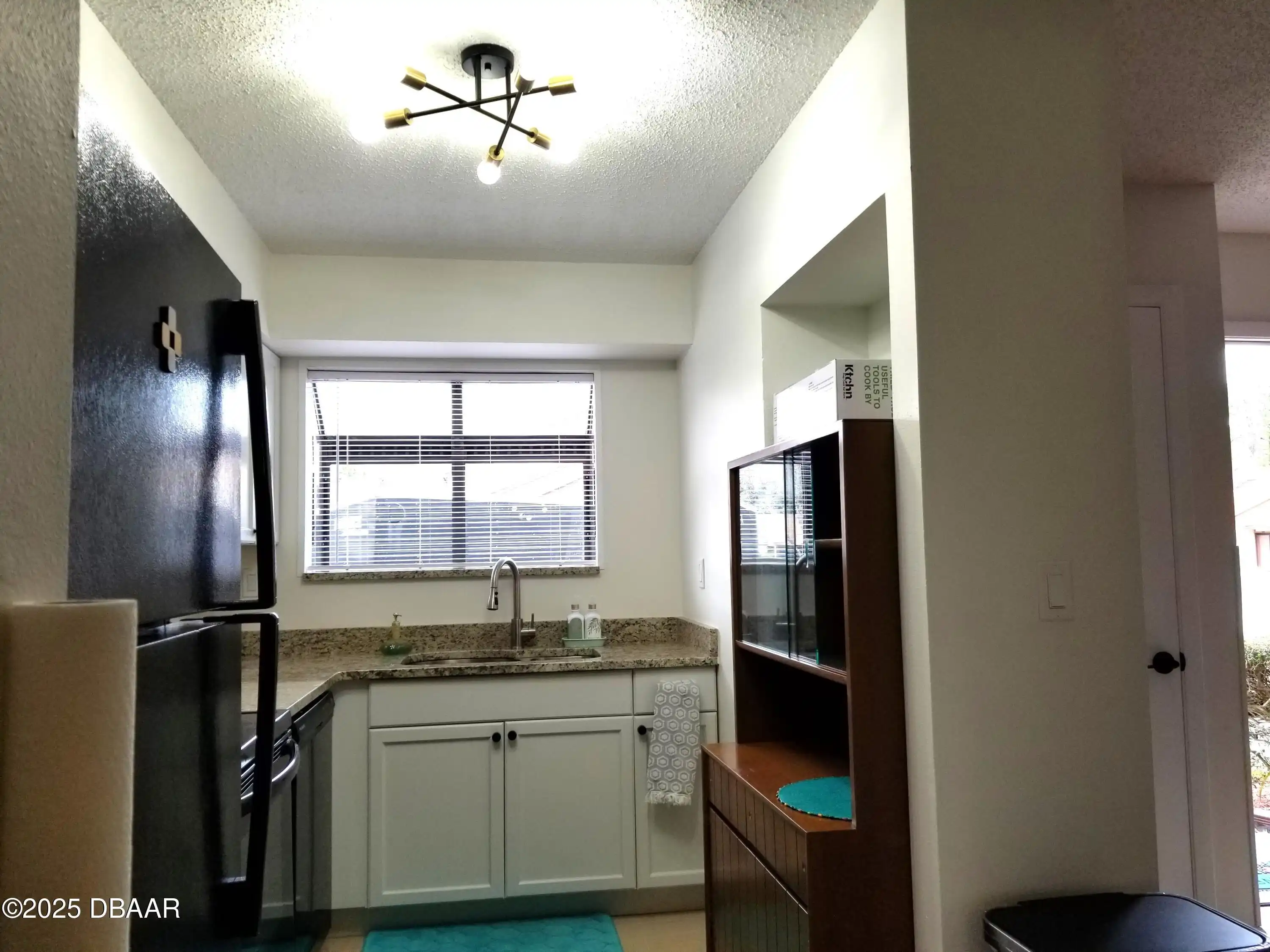 Listing Photo 7
