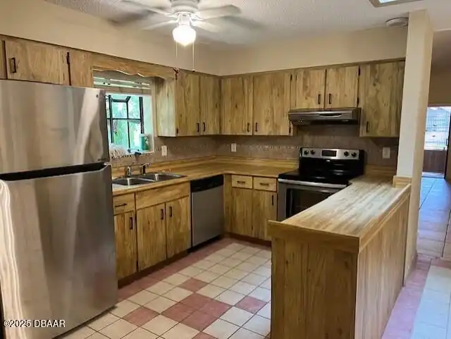Listing Photo 15