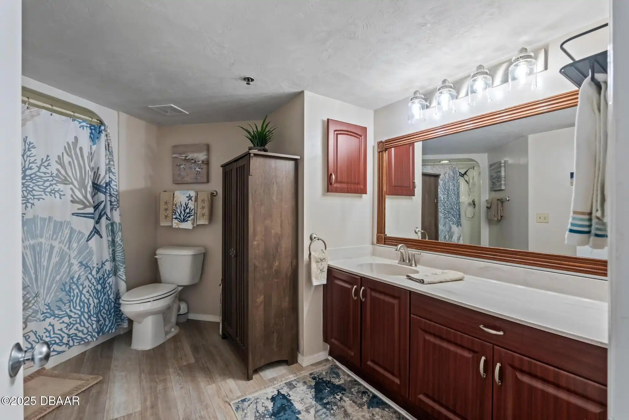 Listing Photo 16