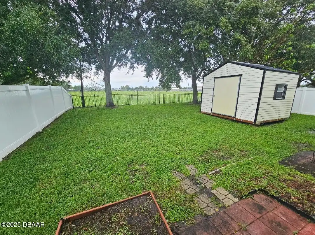 Listing Photo 15