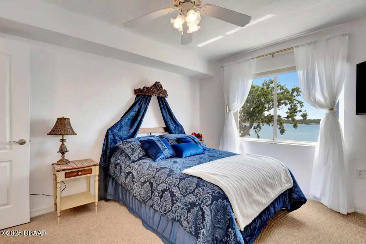 Listing Photo 10