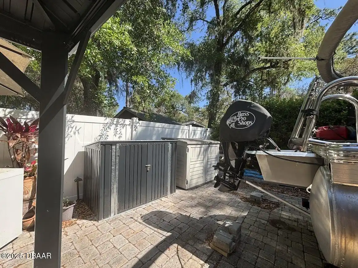 Listing Photo 7