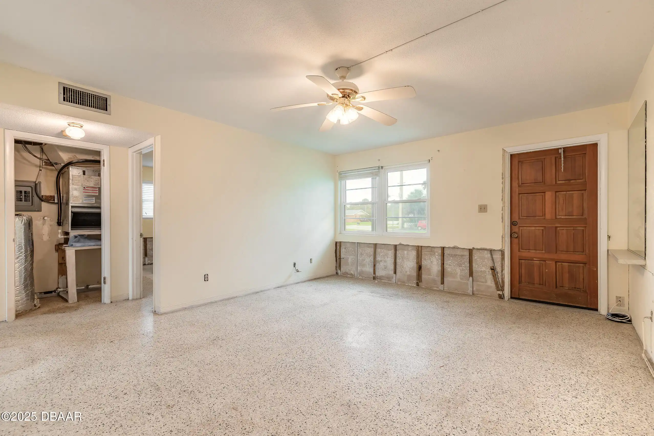 Listing Photo 6