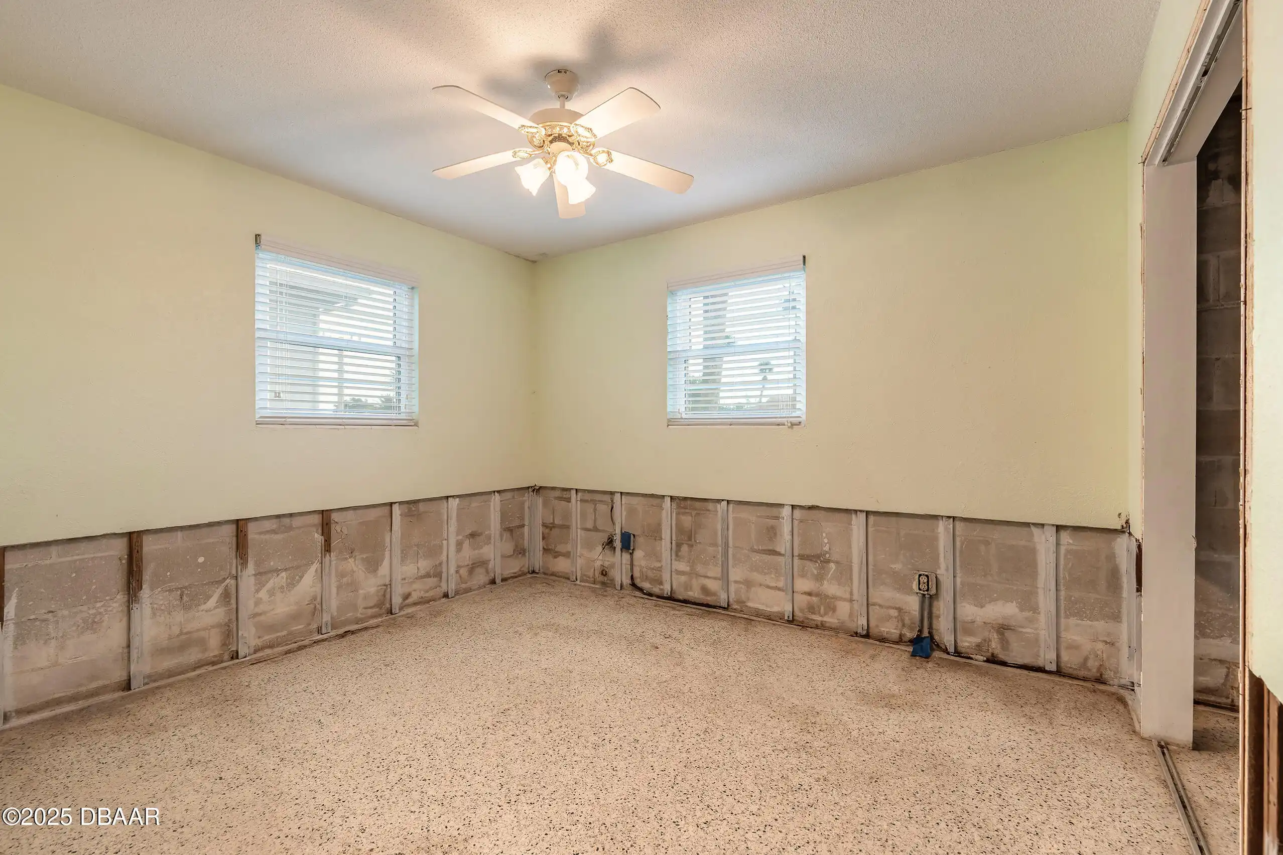Listing Photo 12