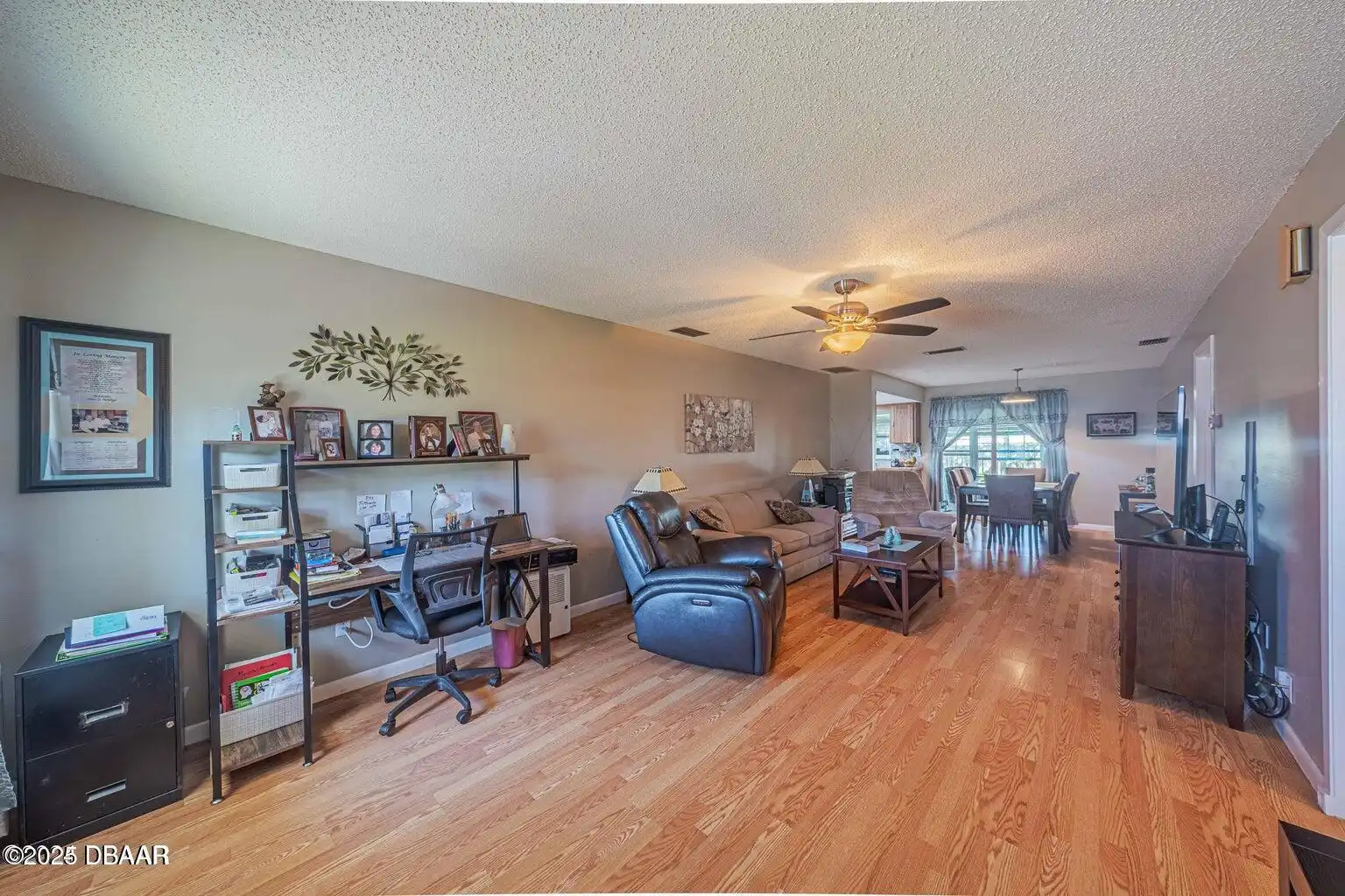 Listing Photo 8