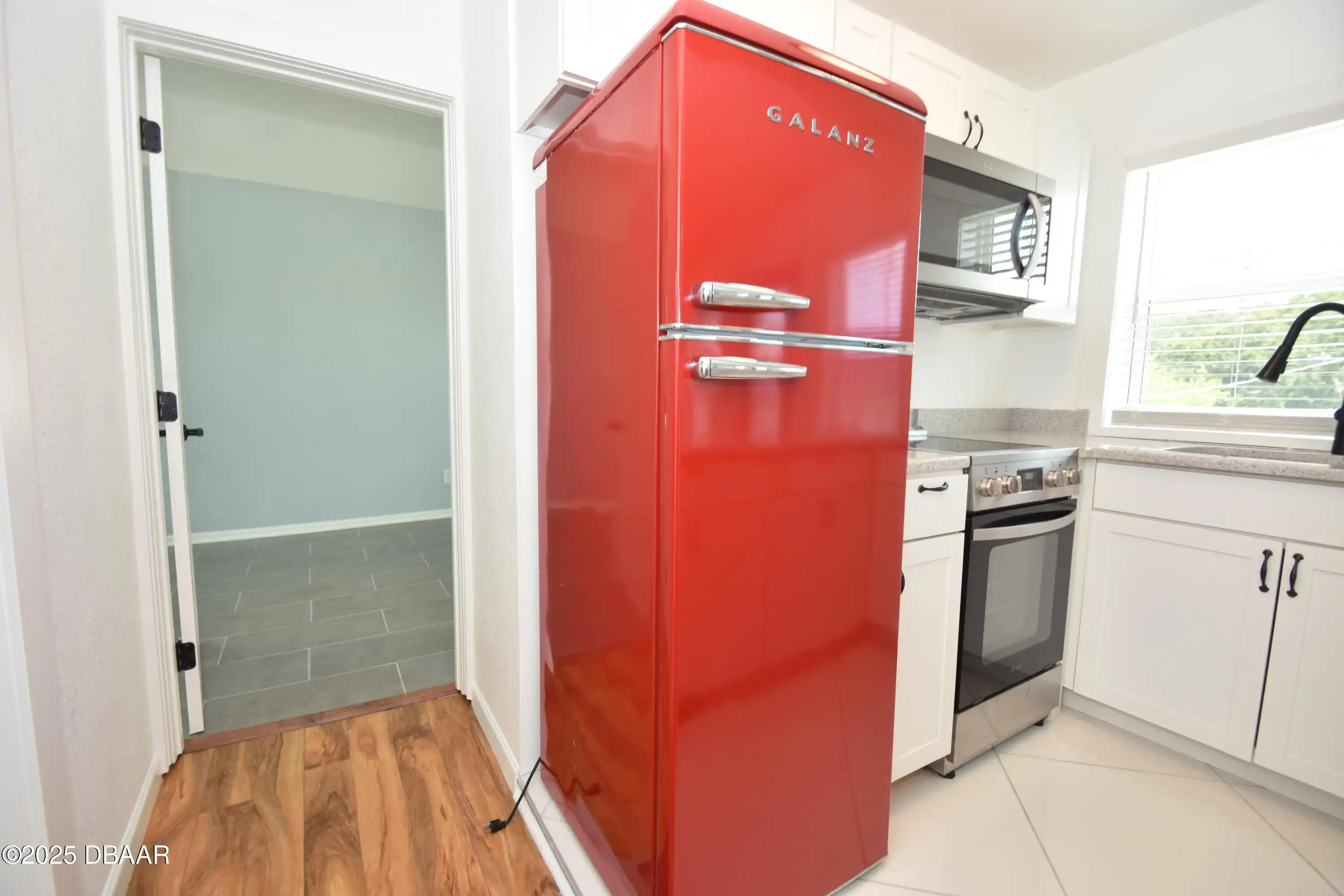 Listing Photo 10