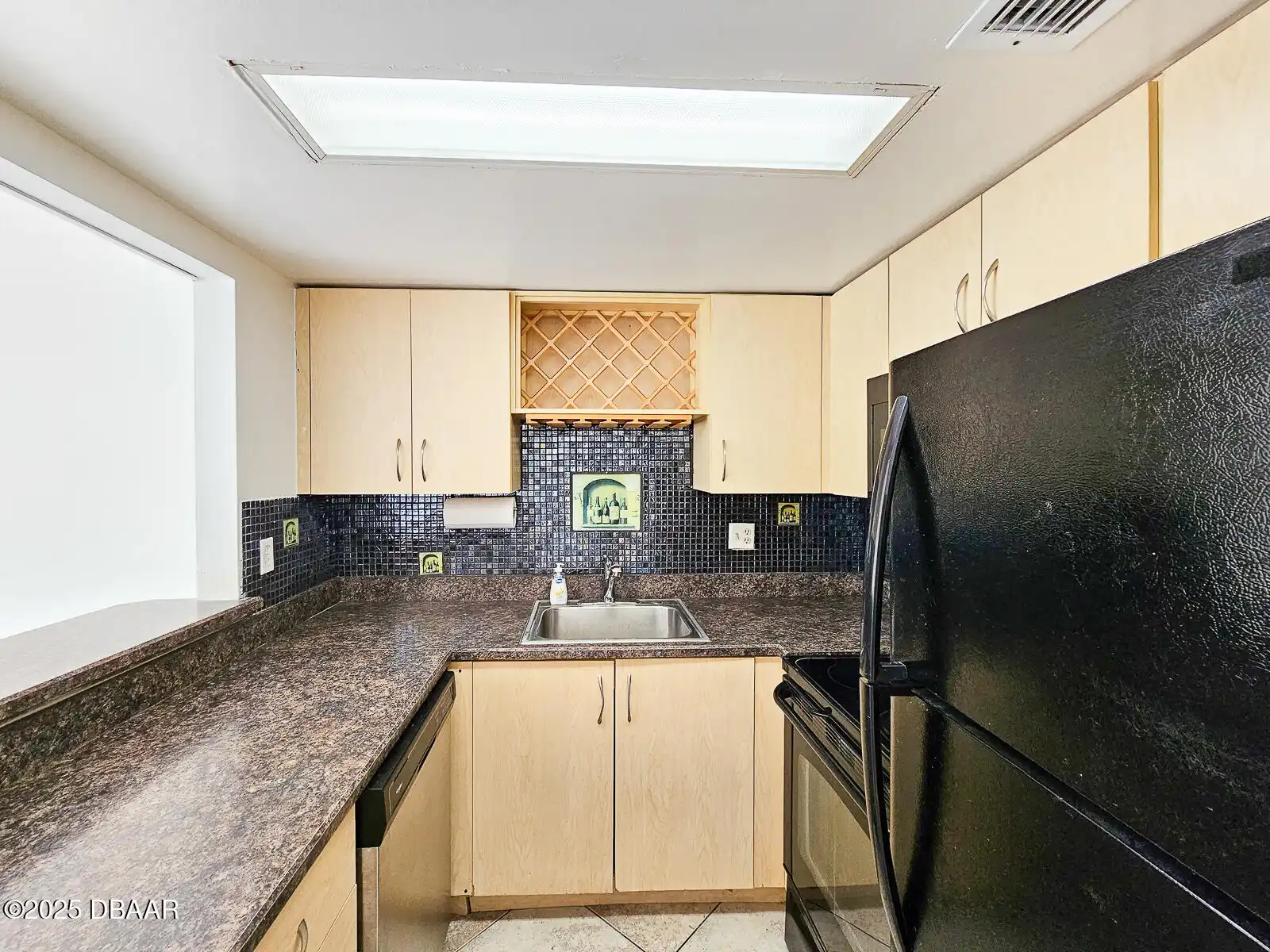 Listing Photo 9