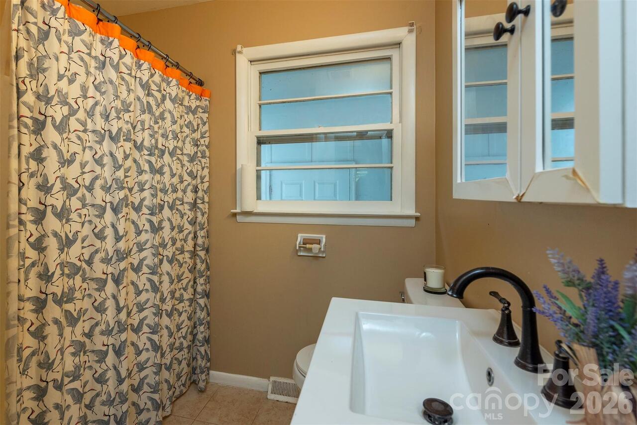 Listing Photo 17