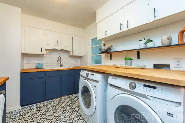 Listing Photo 12