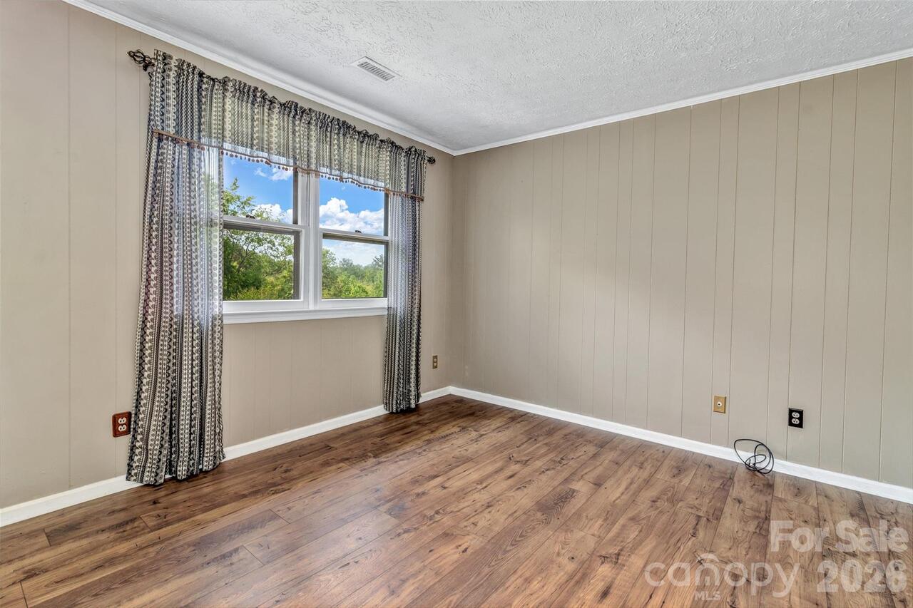 Listing Photo 20