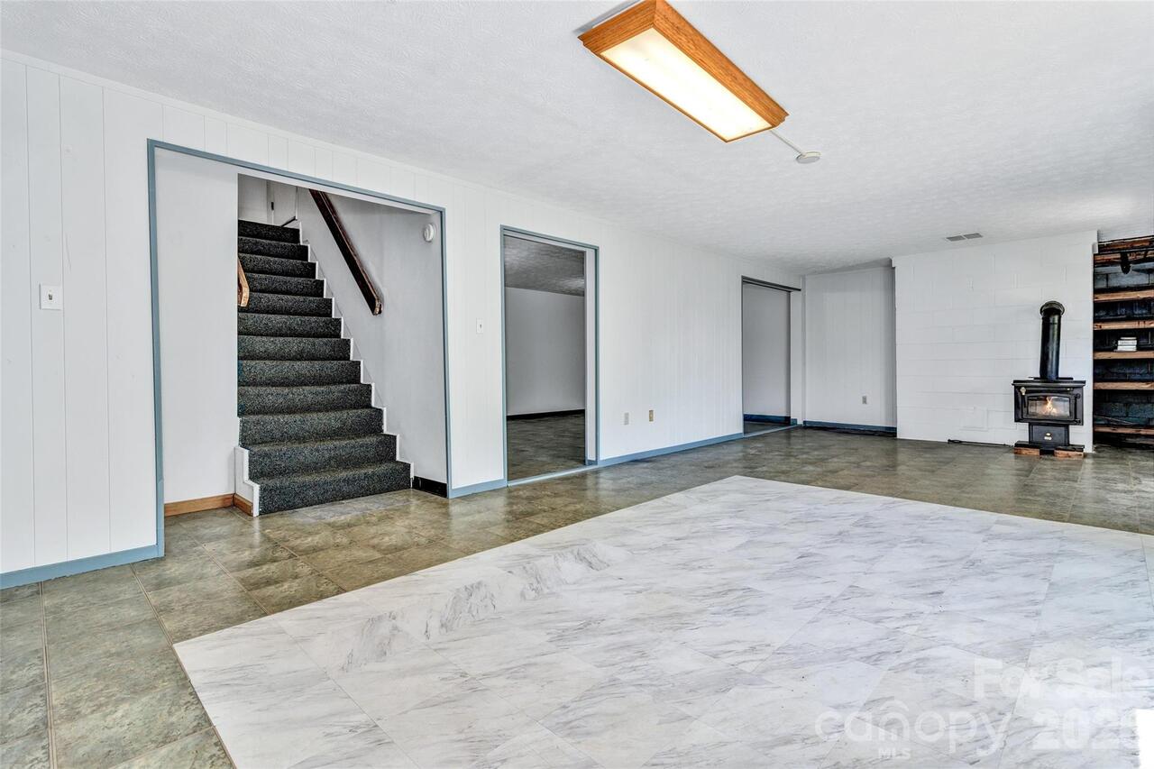 Listing Photo 42