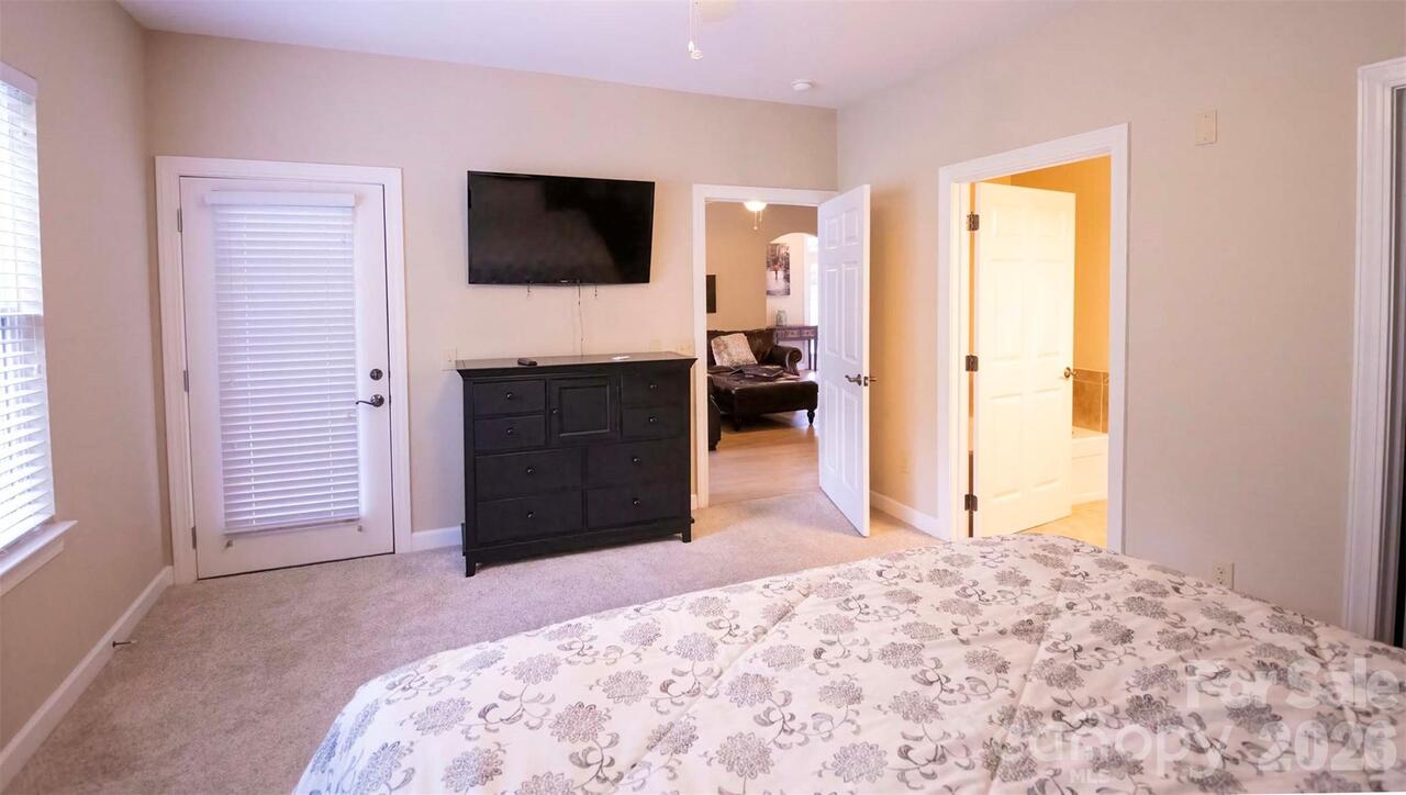Listing Photo 15