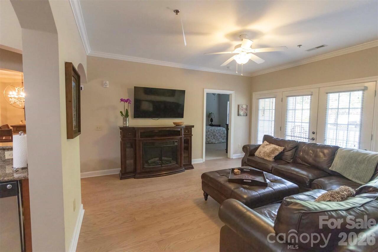 Listing Photo 28