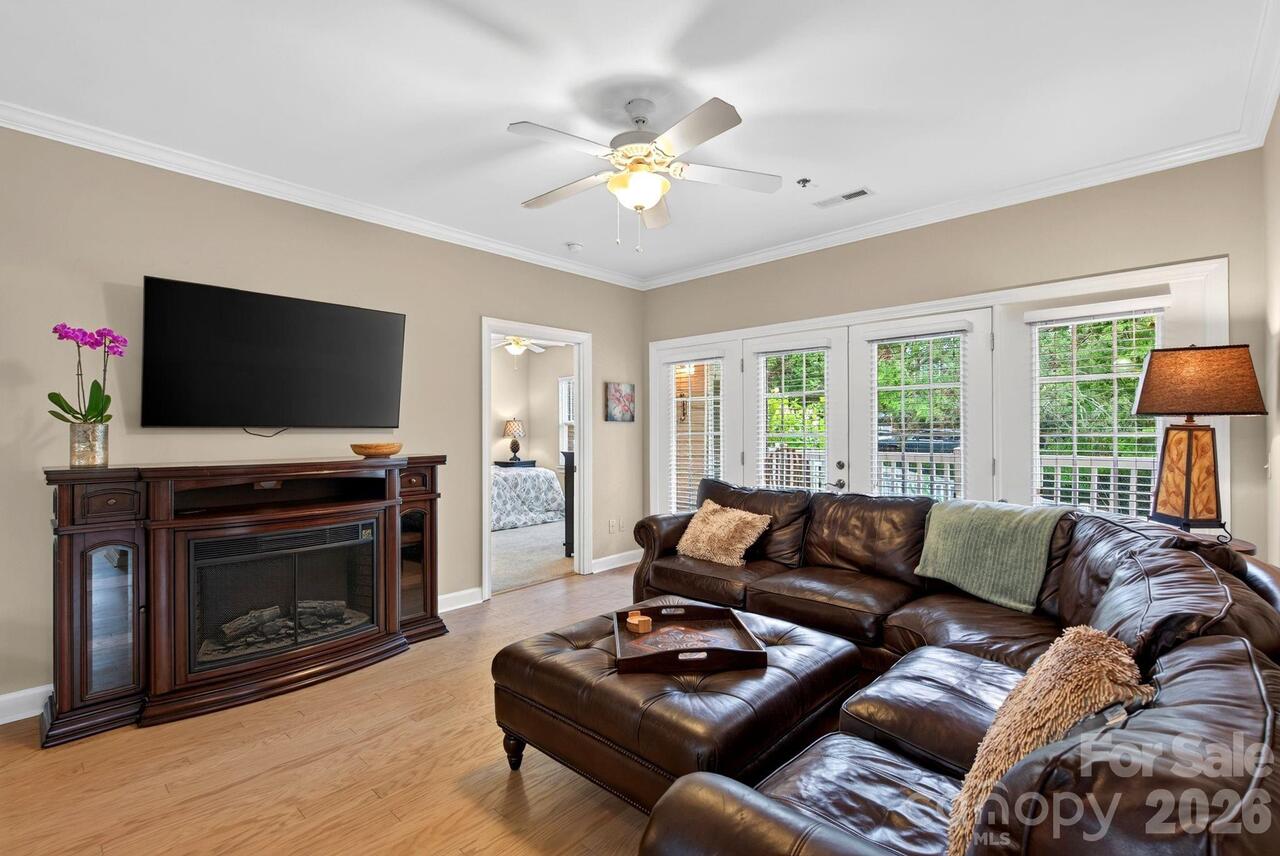Listing Photo 24
