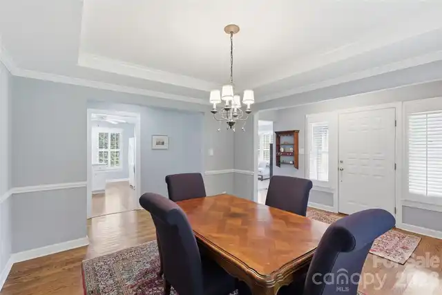 Listing Photo 8