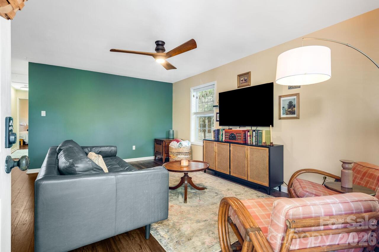 Listing Photo 5