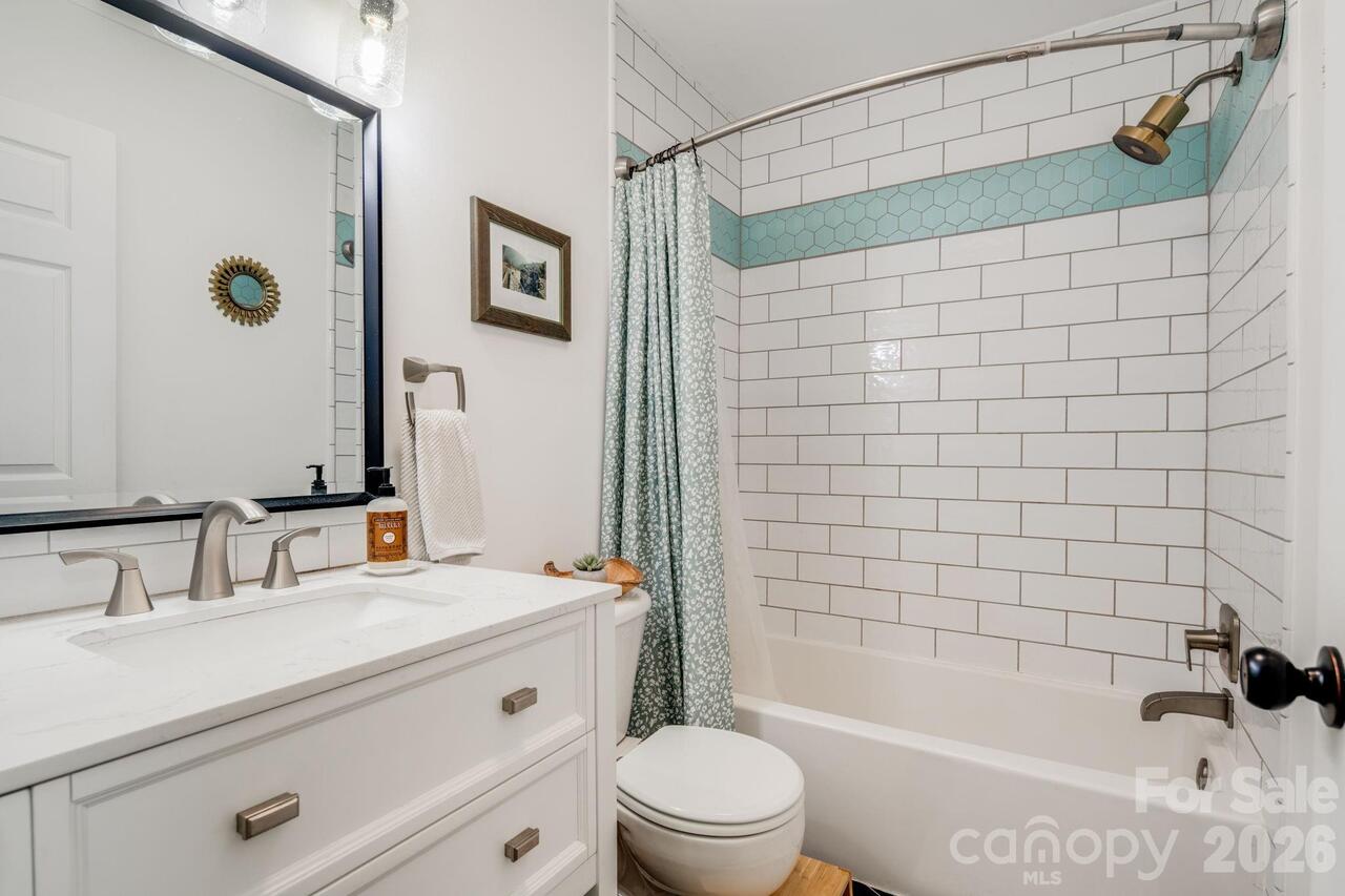 Listing Photo 16