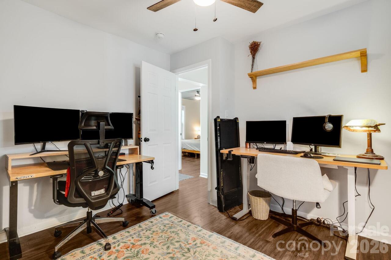 Listing Photo 22