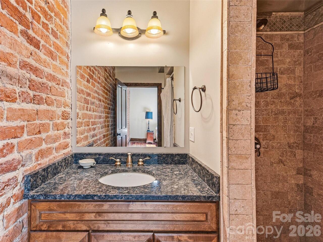 Listing Photo 16