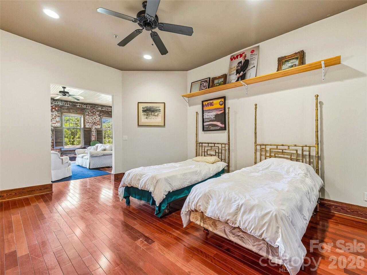 Listing Photo 18