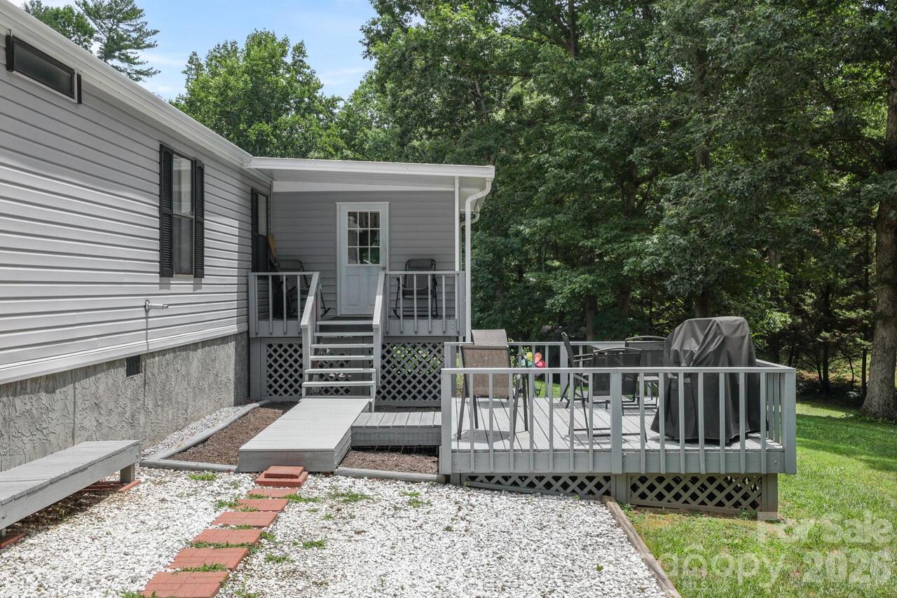 Listing Photo 7