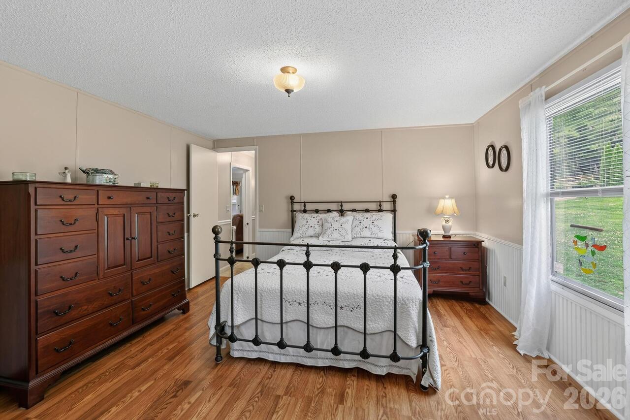 Listing Photo 35