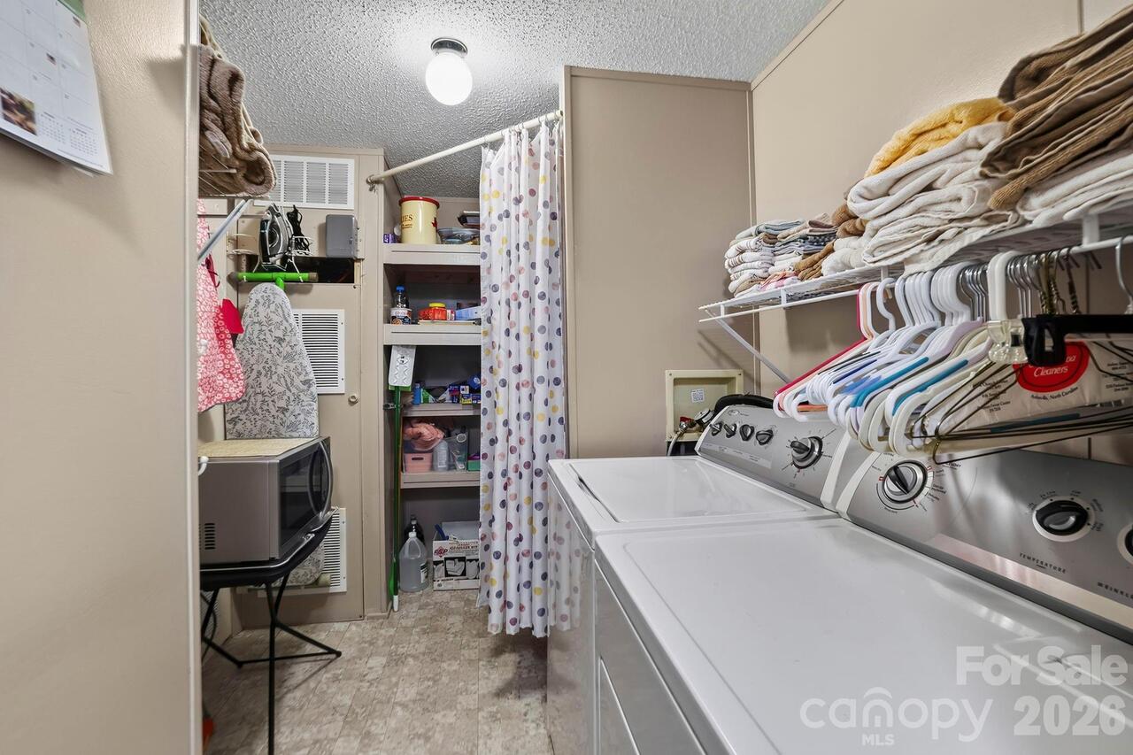 Listing Photo 38