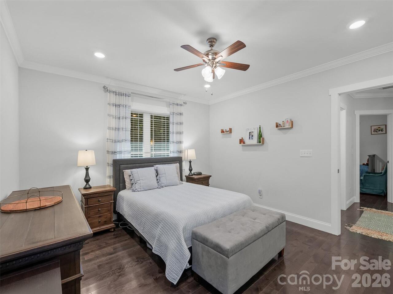 Listing Photo 18