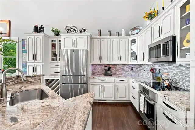 Listing Photo 18