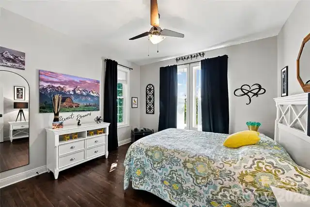 Listing Photo 37